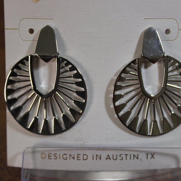 Kendra Scott Necklace and Earrings Jewelry Set NWT - Picture 12 of 12